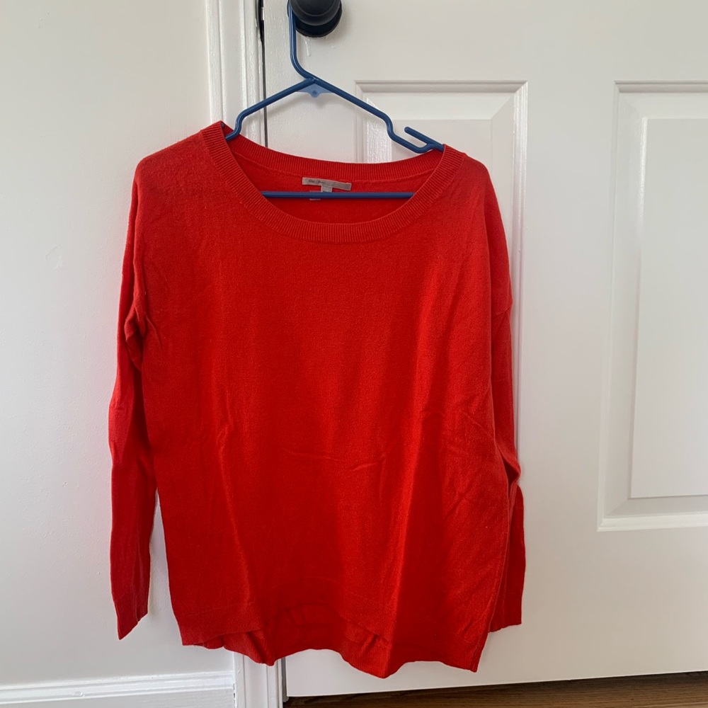 GAP sweater